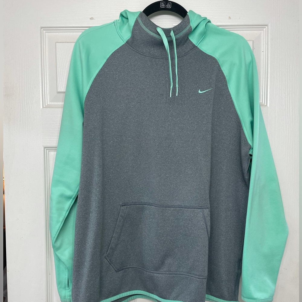Nike sweatshirt hoodie